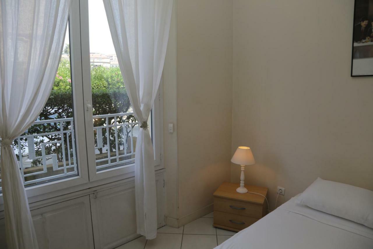 Plage Du Midi Cannes Exterior photo